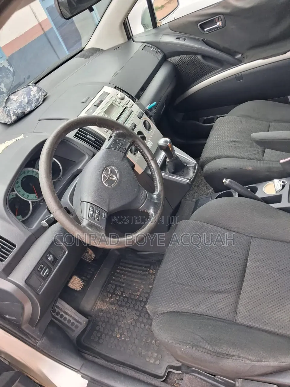 Toyota Verso 2.0 2009 Gray