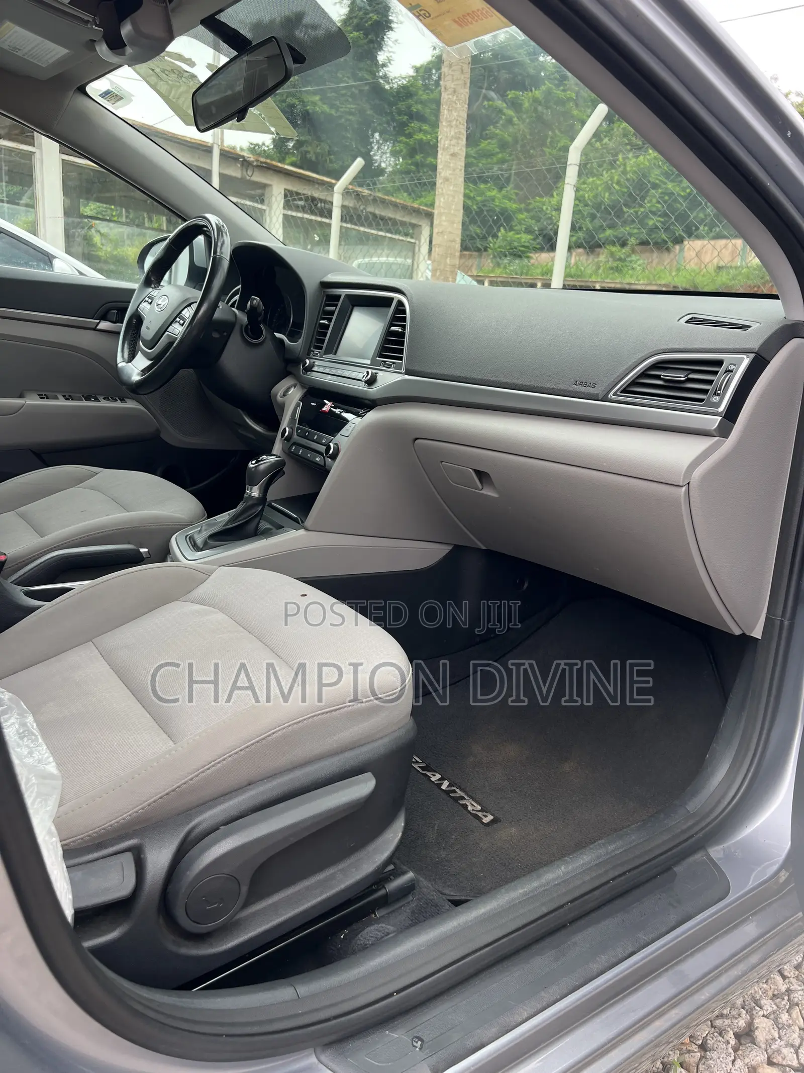 Hyundai Elantra 2017 Gray