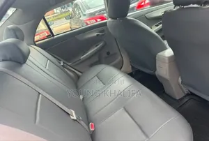 Toyota Corolla 2010 Silver