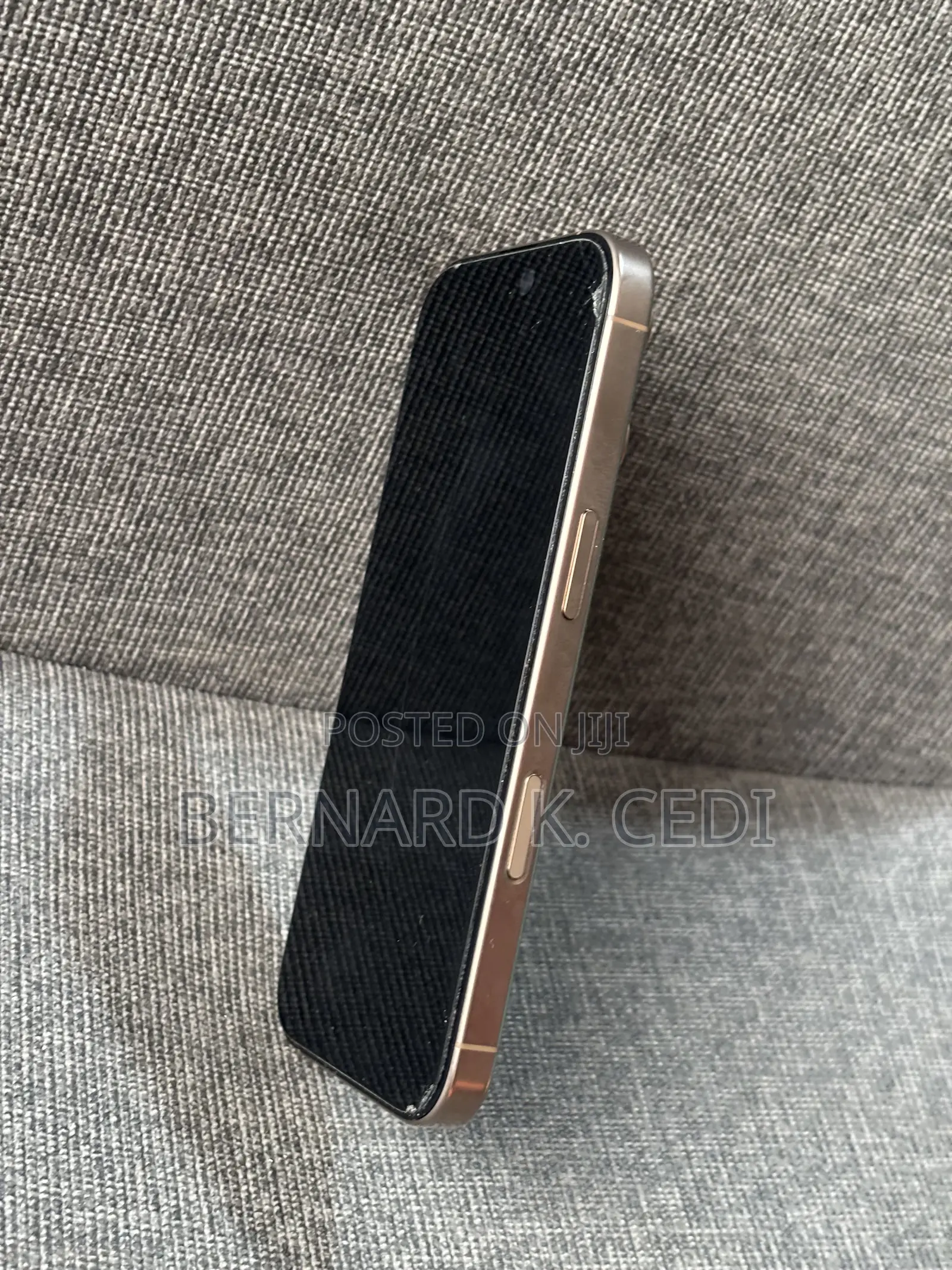 New Apple iPhone 16 Pro 1 TB Gold