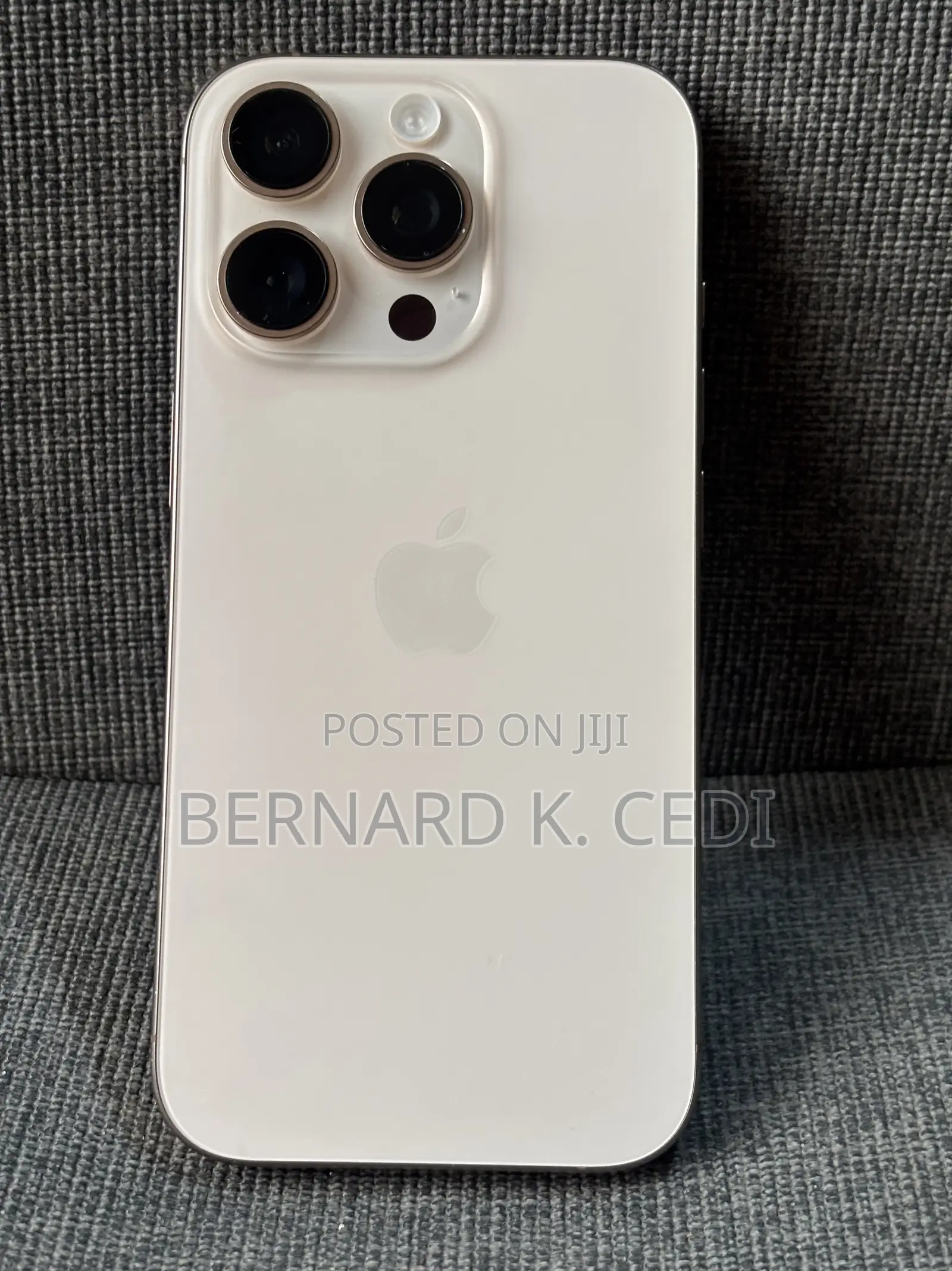 New Apple iPhone 16 Pro 1 TB Gold