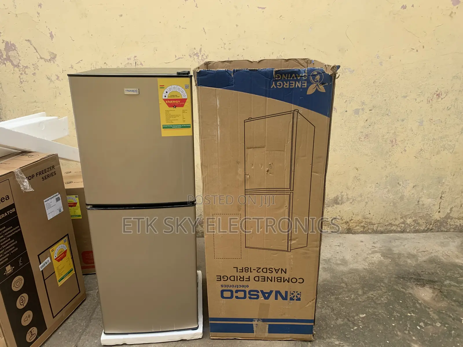 Appealing Nasco 136litres Double Door Fridge