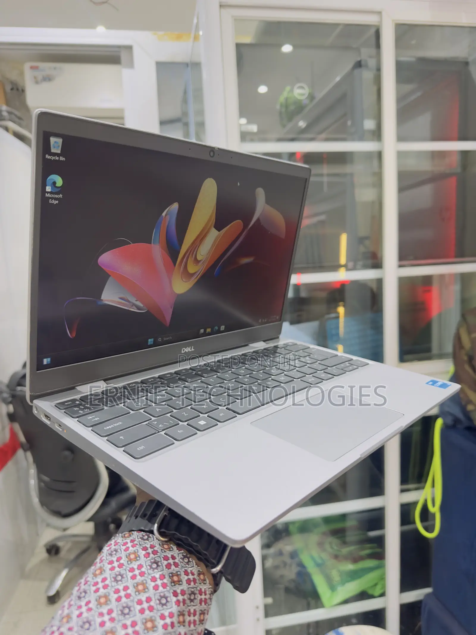 Laptop Dell Latitude 3330 8GB Intel Core i3 SSD 256GB