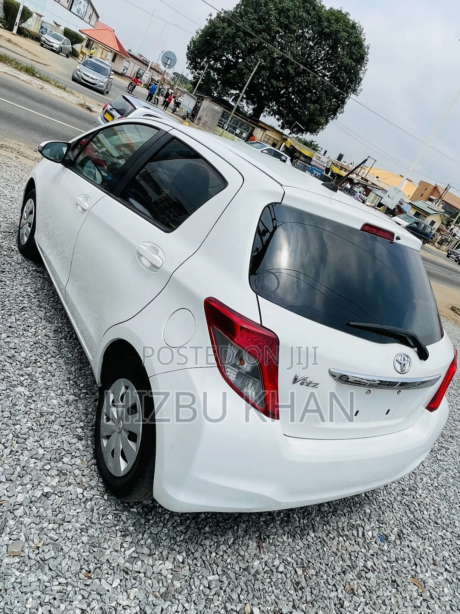 Toyota Vitz 1.3 AWD 5dr 2011 White