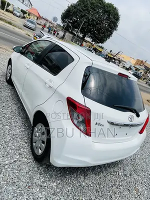Toyota Vitz 1.3 AWD 5dr 2011 White