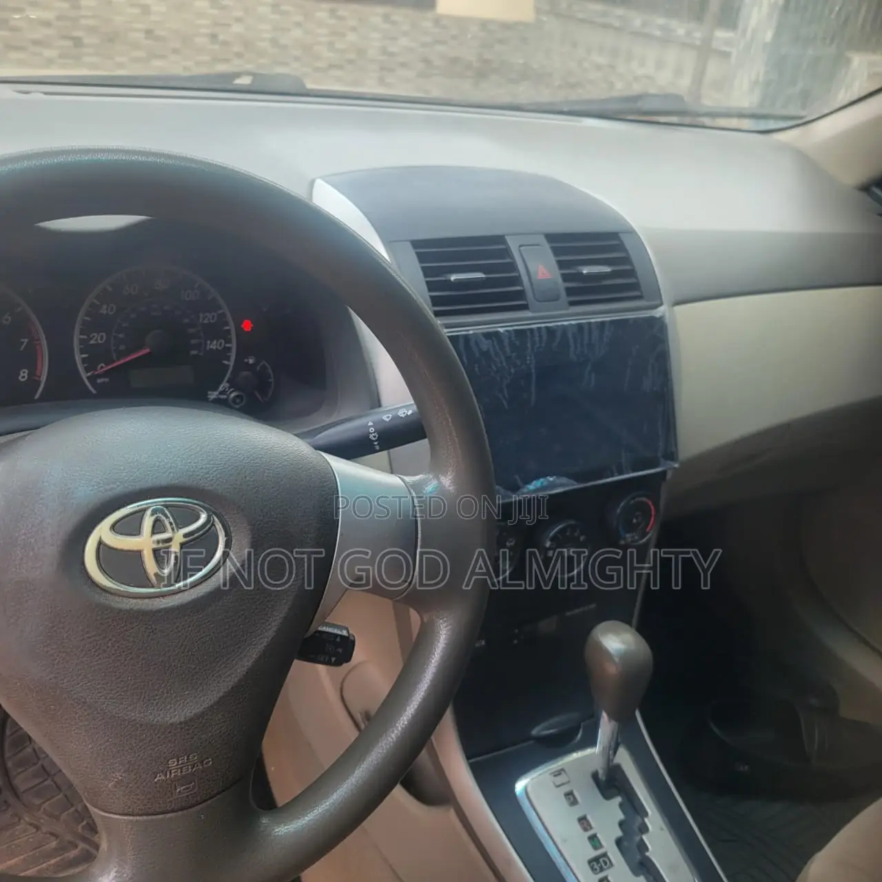 Toyota Corolla 2010 Gold