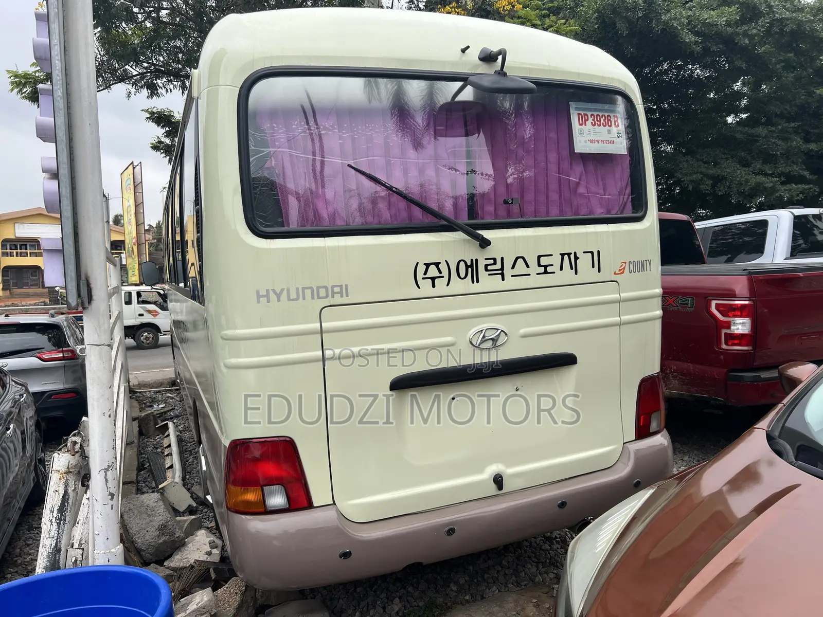 Hyundai County 2014 Silver