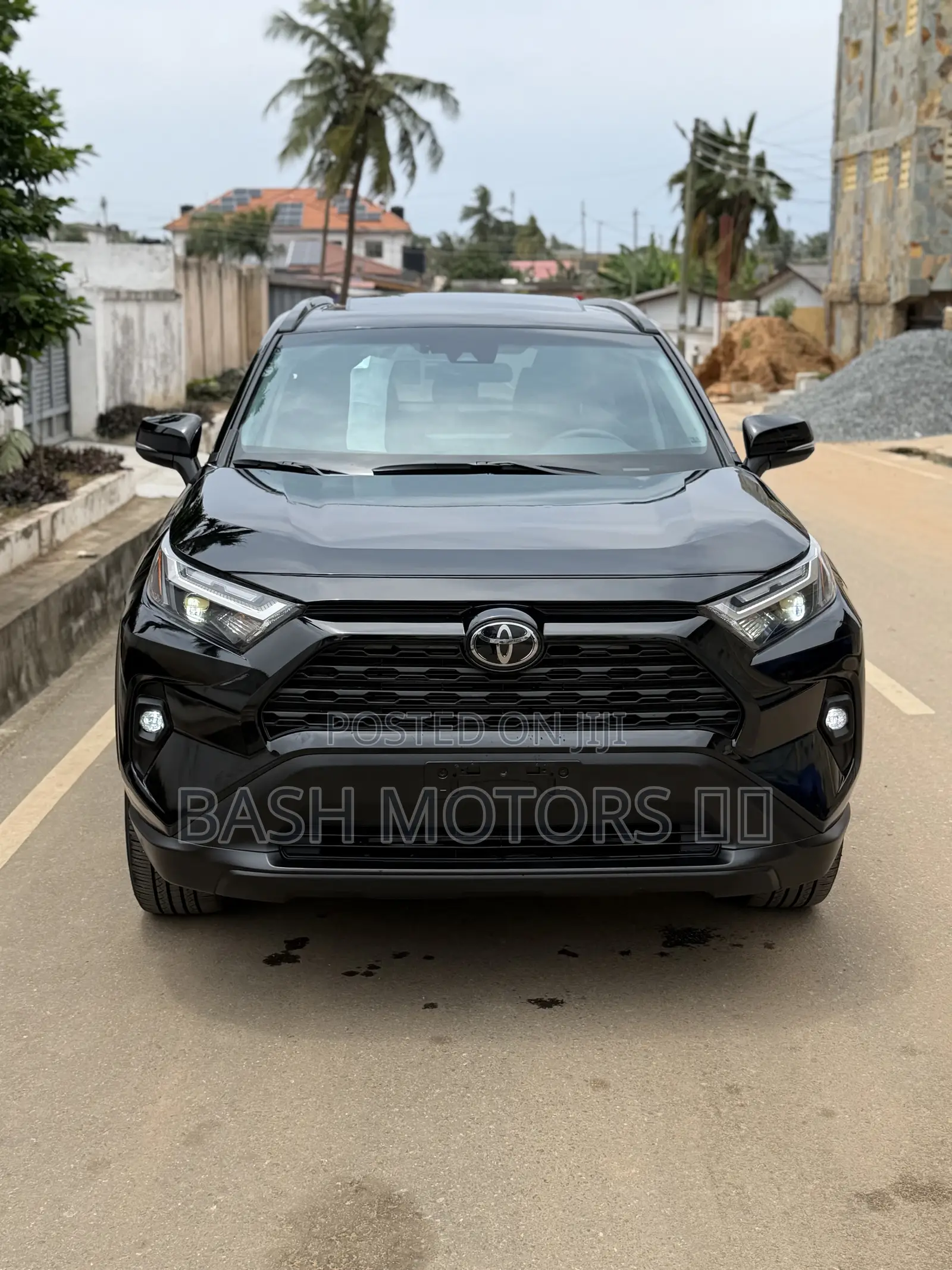 Toyota RAV4 XLE AWD 2024 Black