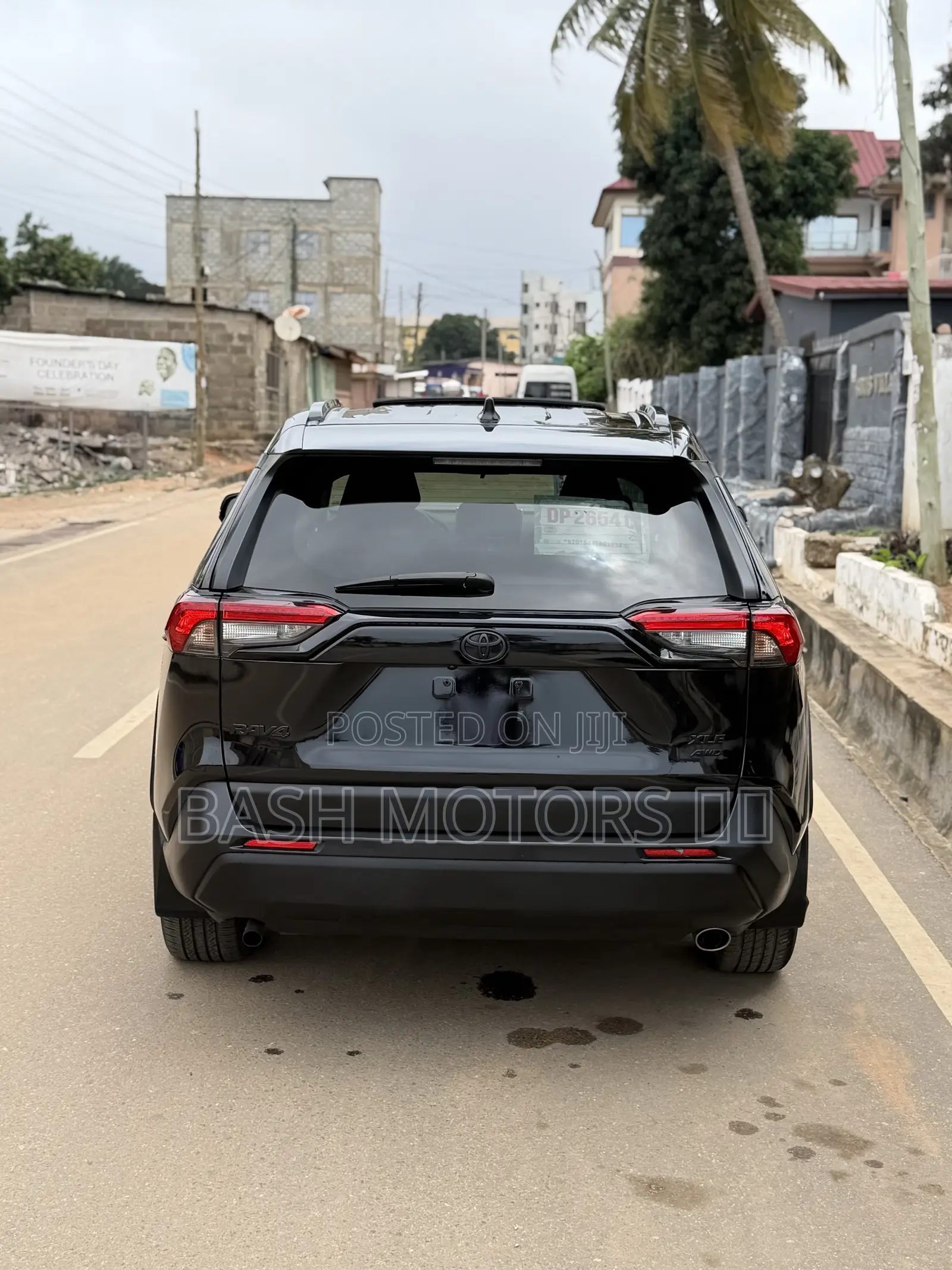 Toyota RAV4 XLE AWD 2024 Black