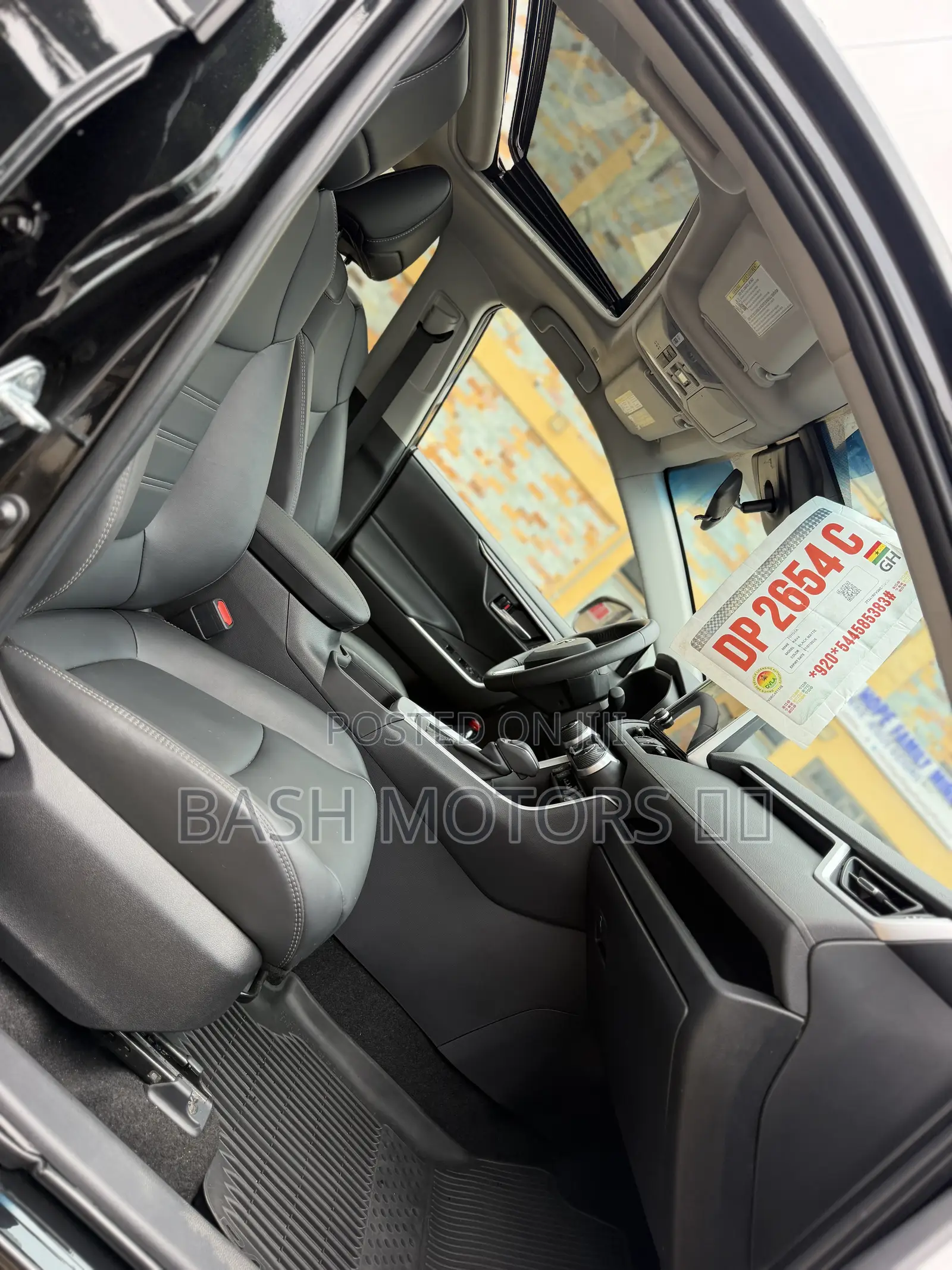 Toyota RAV4 XLE AWD 2024 Black