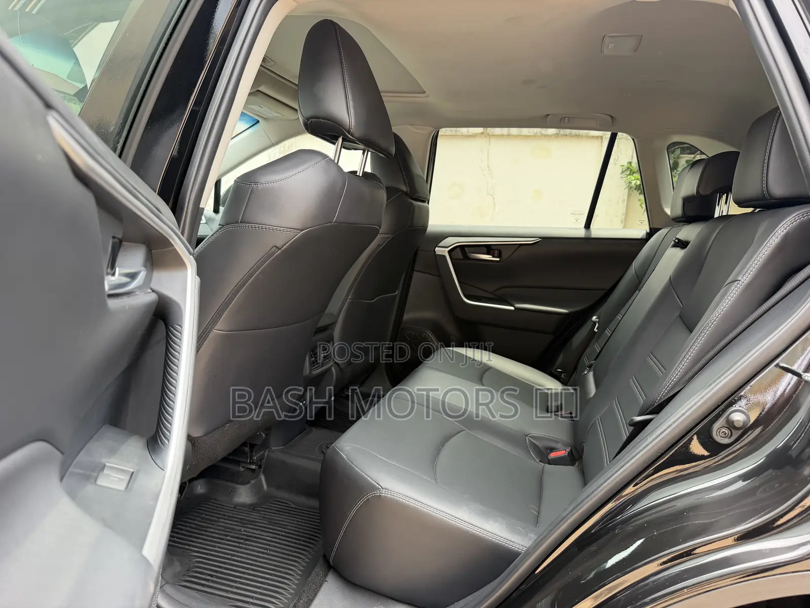Toyota RAV4 XLE AWD 2024 Black