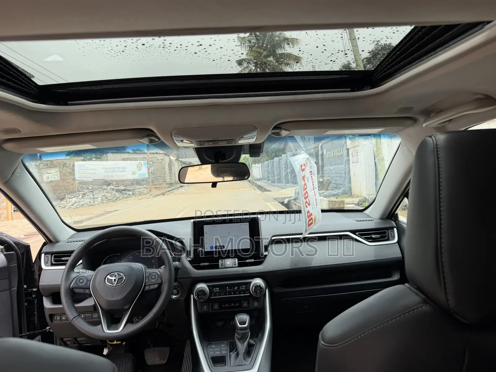 Toyota RAV4 XLE AWD 2024 Black