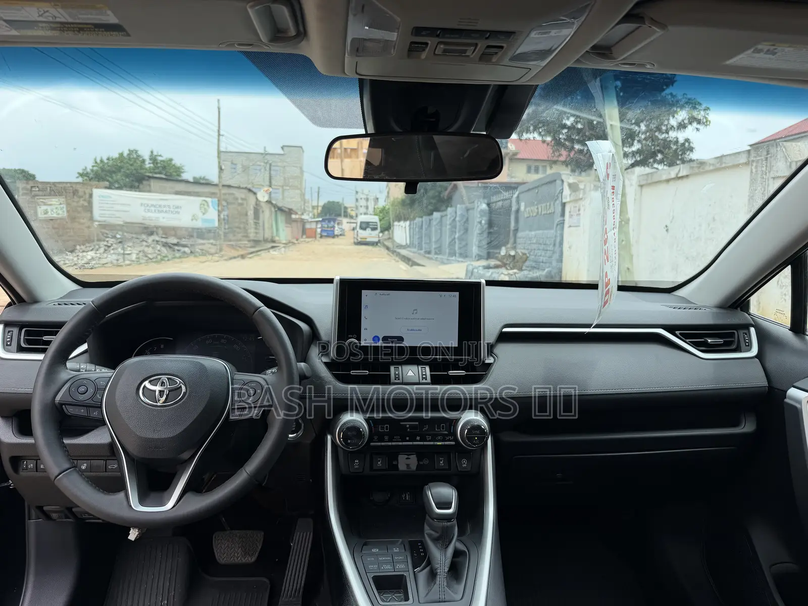 Toyota RAV4 XLE AWD 2024 Black