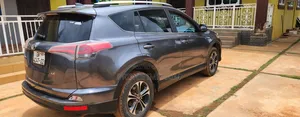 Toyota RAV4 LE 4dr SUV AWD (2.5L 4cyl 6A) 2018 Gray