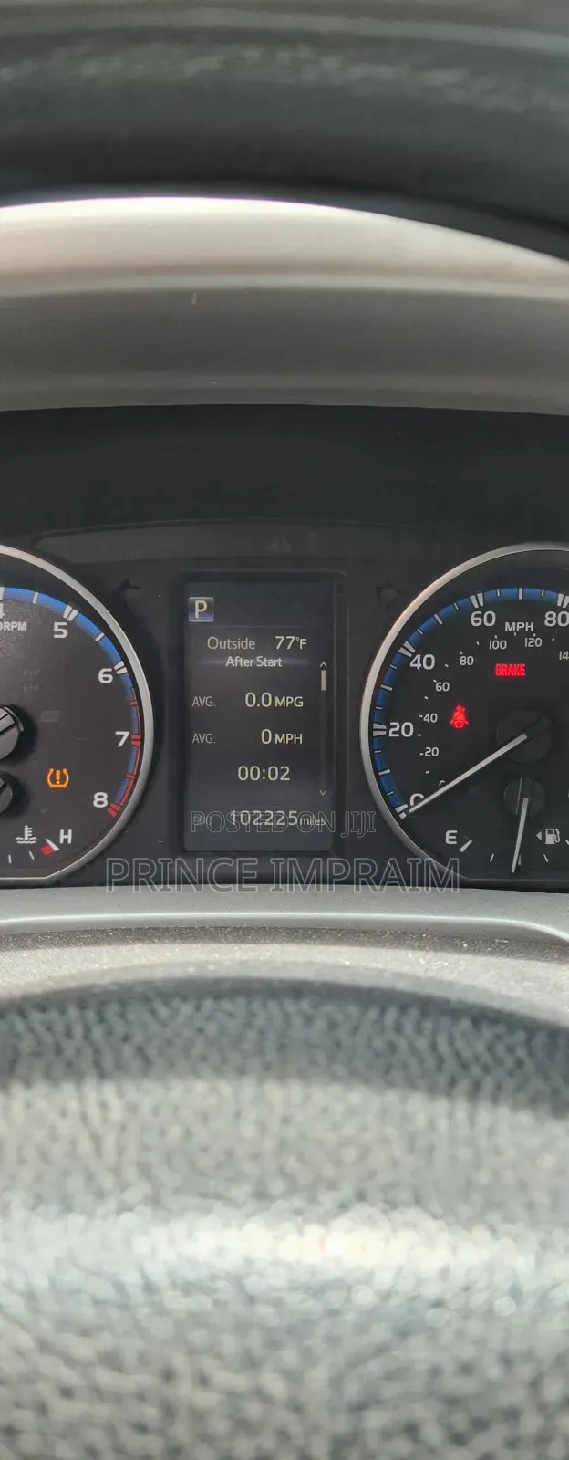 Toyota RAV4 LE 4dr SUV AWD (2.5L 4cyl 6A) 2018 Gray
