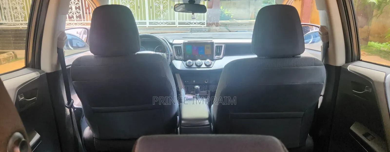 Toyota RAV4 LE 4dr SUV AWD (2.5L 4cyl 6A) 2018 Gray