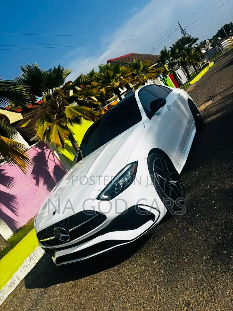 Mercedes-Benz C300 2024 White