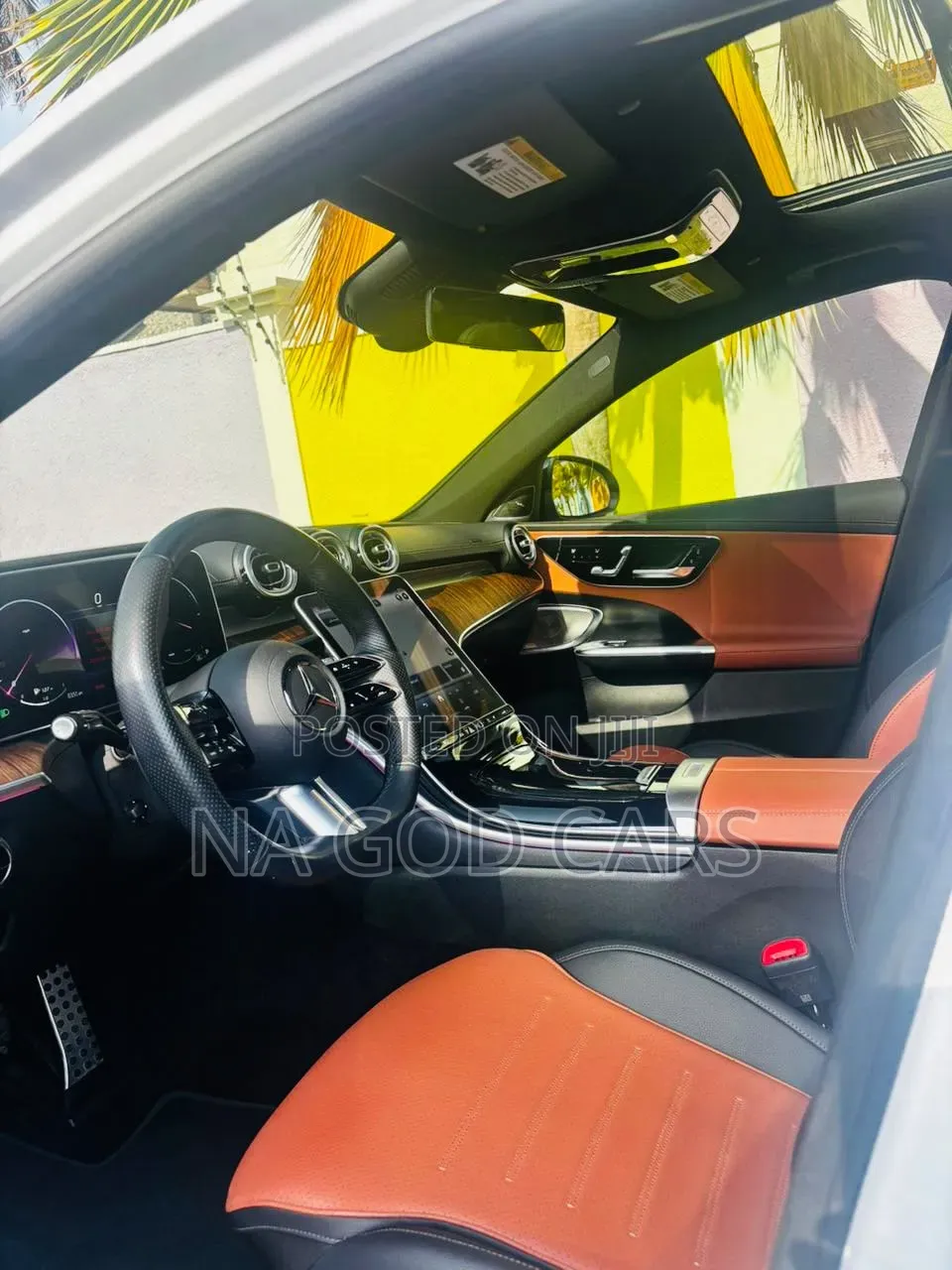 Mercedes-Benz C300 2024 White