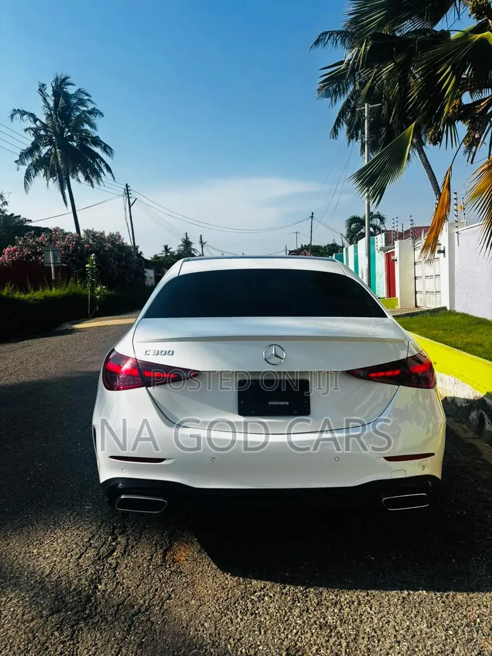 Mercedes-Benz C300 2024 White