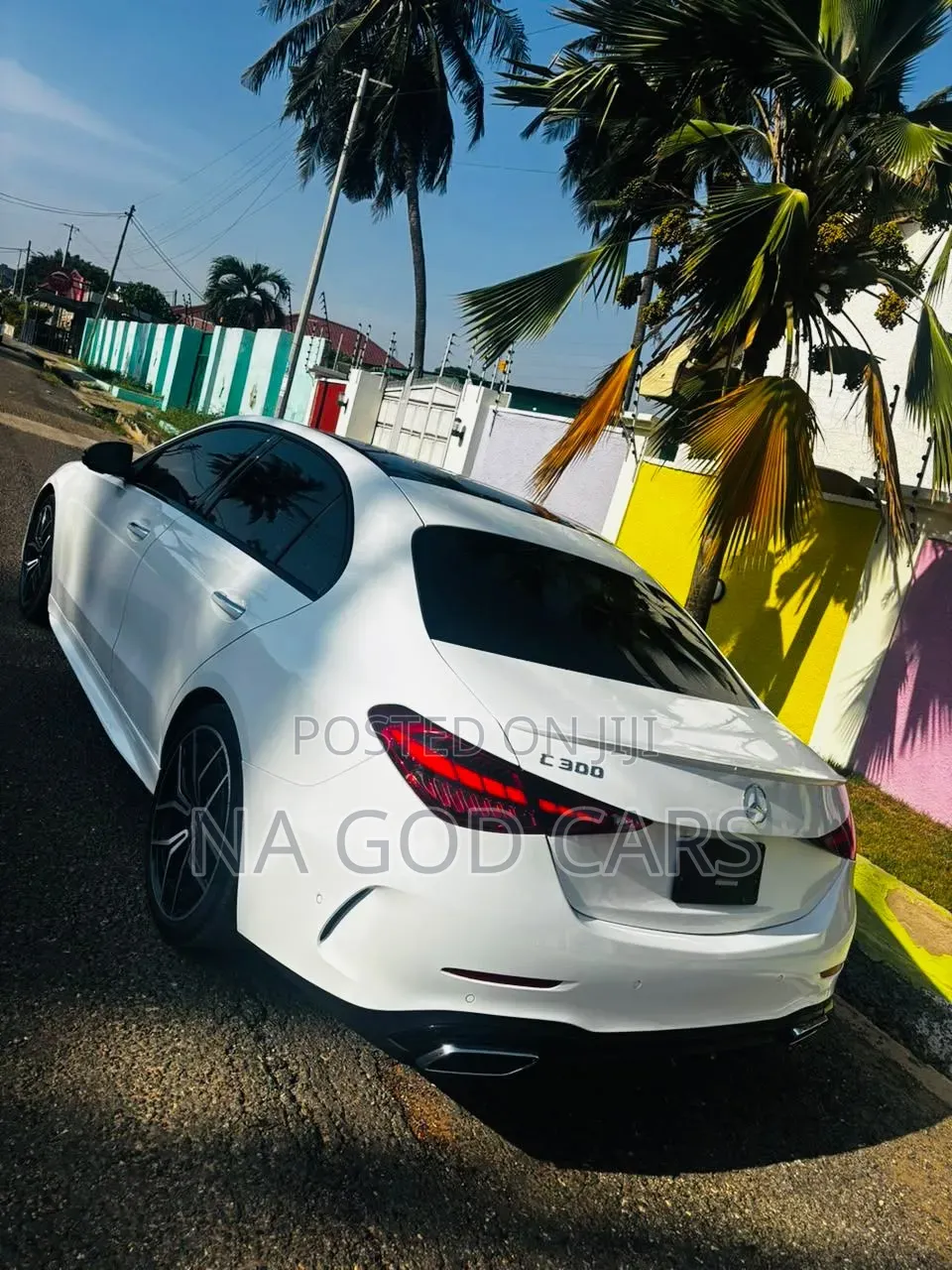Mercedes-Benz C300 2024 White