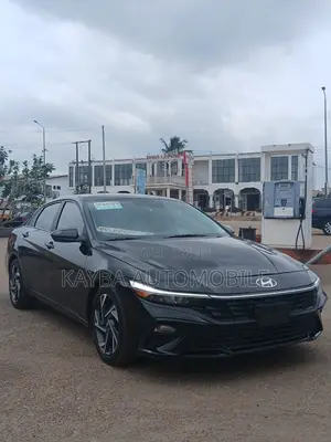 Hyundai Elantra 2025 Black