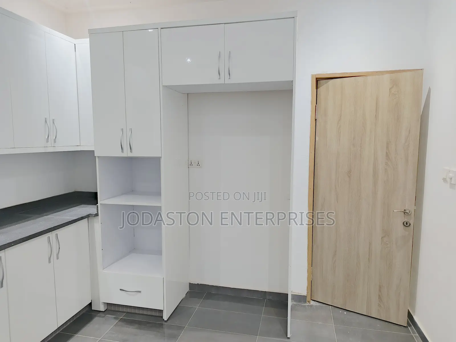 Executive Office Space for Rent in North Legon With Parking Spaces