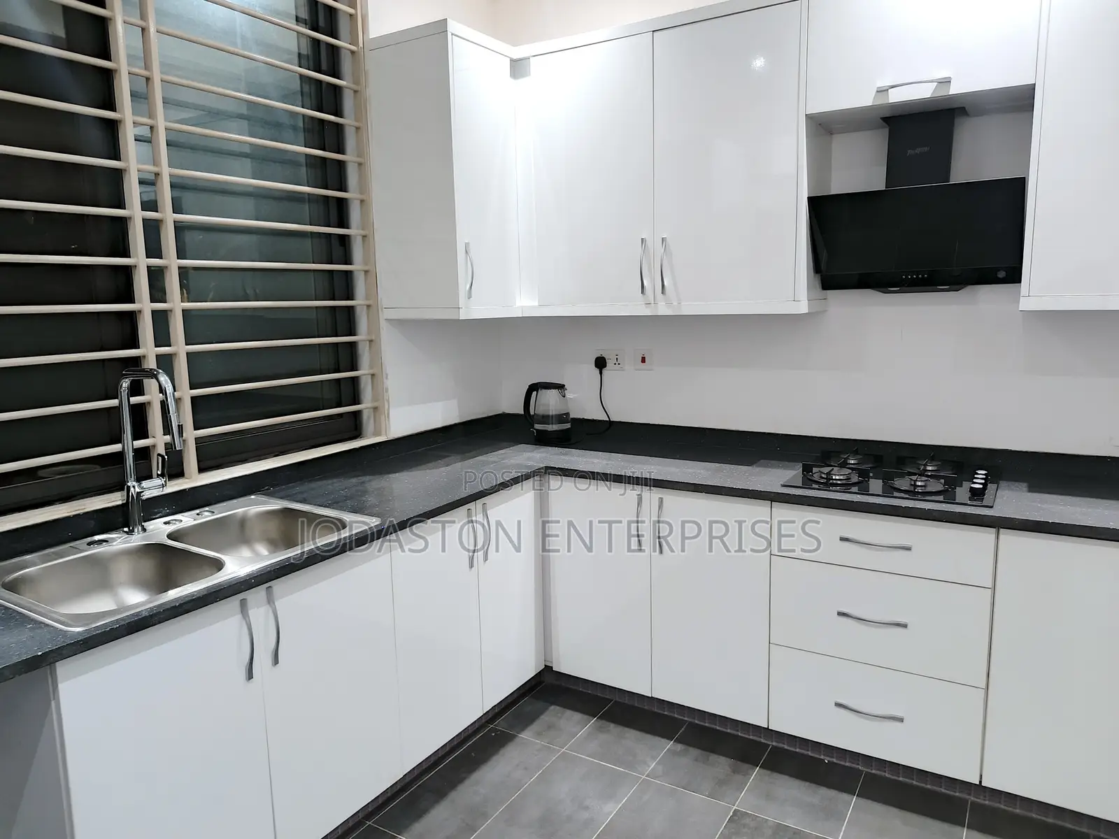 Executive Office Space for Rent in North Legon With Parking Spaces