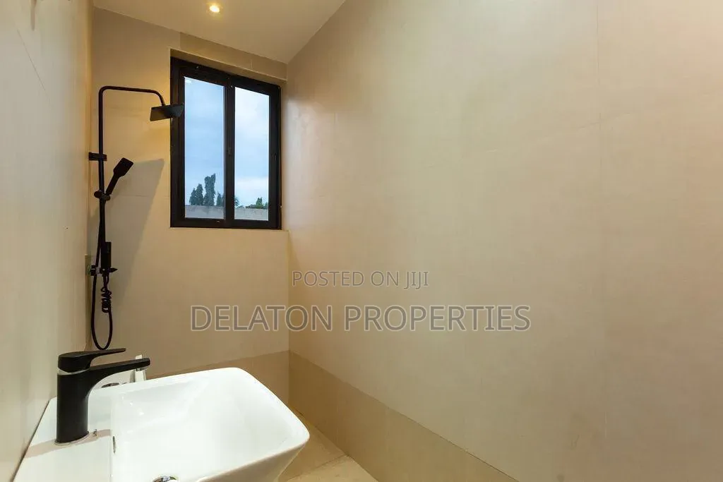 4bdrm House in Accra Metropolitan for rent