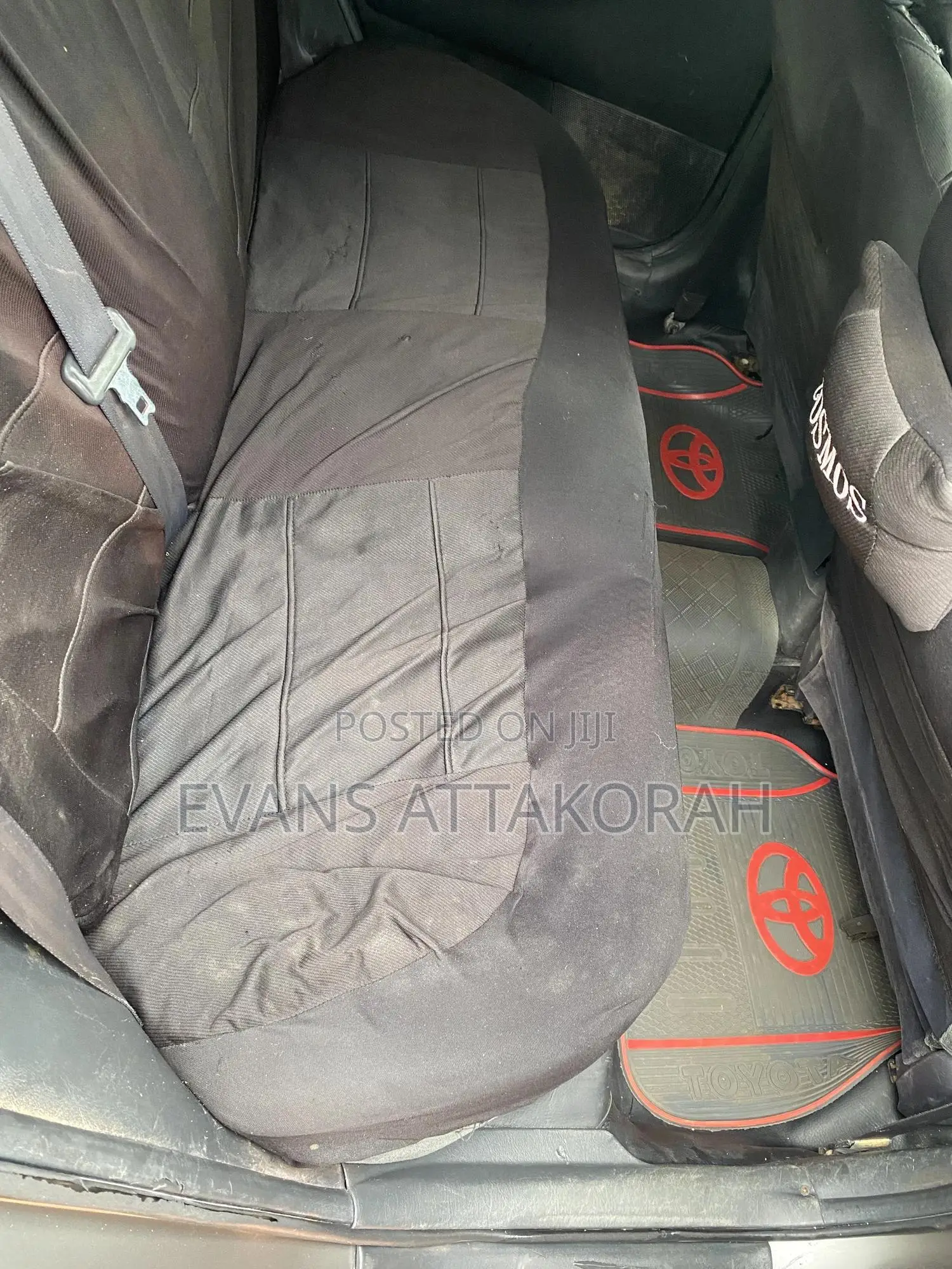 Toyota Corolla Base 4dr Sedan (1.8L 4cyl 5M) 2010 Gray
