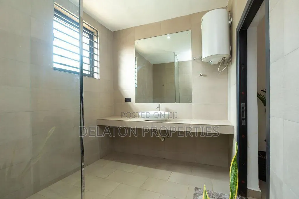 4bdrm House in Accra Metropolitan for rent