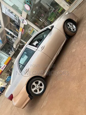 Toyota Corolla 2013 Brown