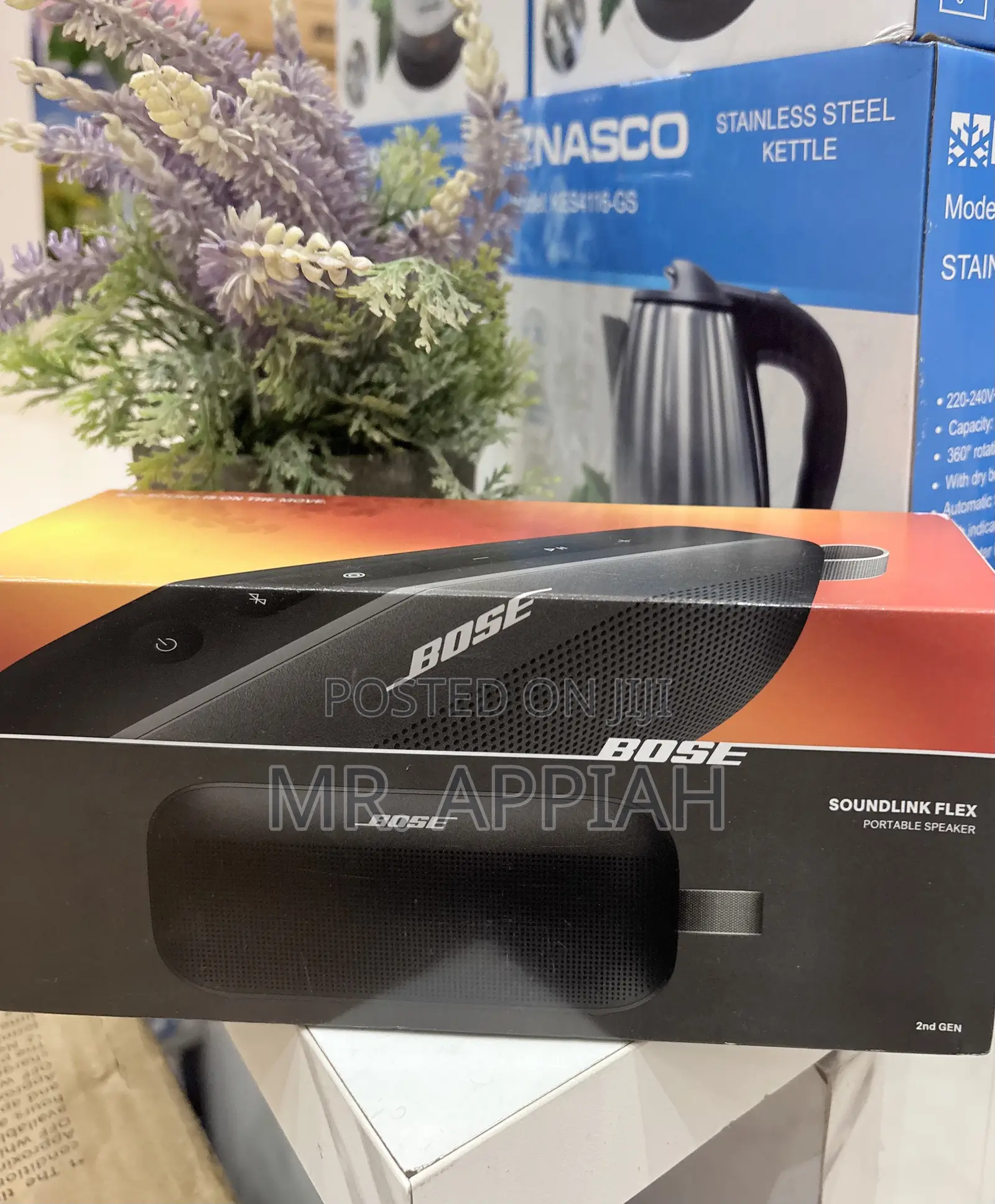 Check Out Classic Bose Soundlink Flex Speaker(Waterproof) Black..