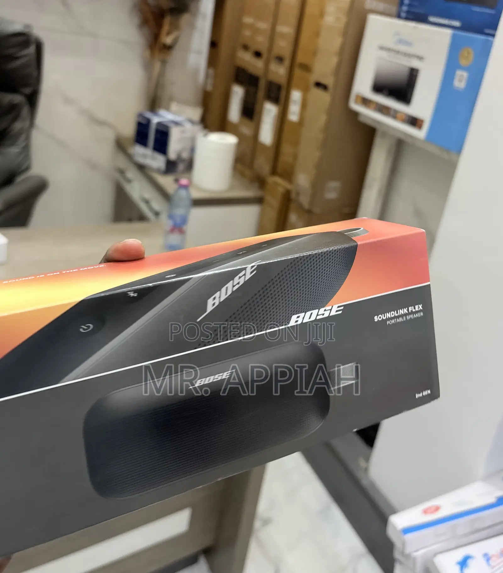 Get Premium Bose Soundlink Flex Waterproof Bluetooth Speaker..