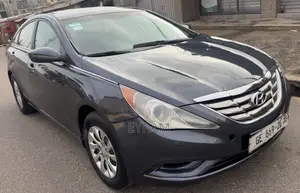 Hyundai Sonata Limited 2.0T Sedan (2.0L 4cyl 6A) 2013 Gray