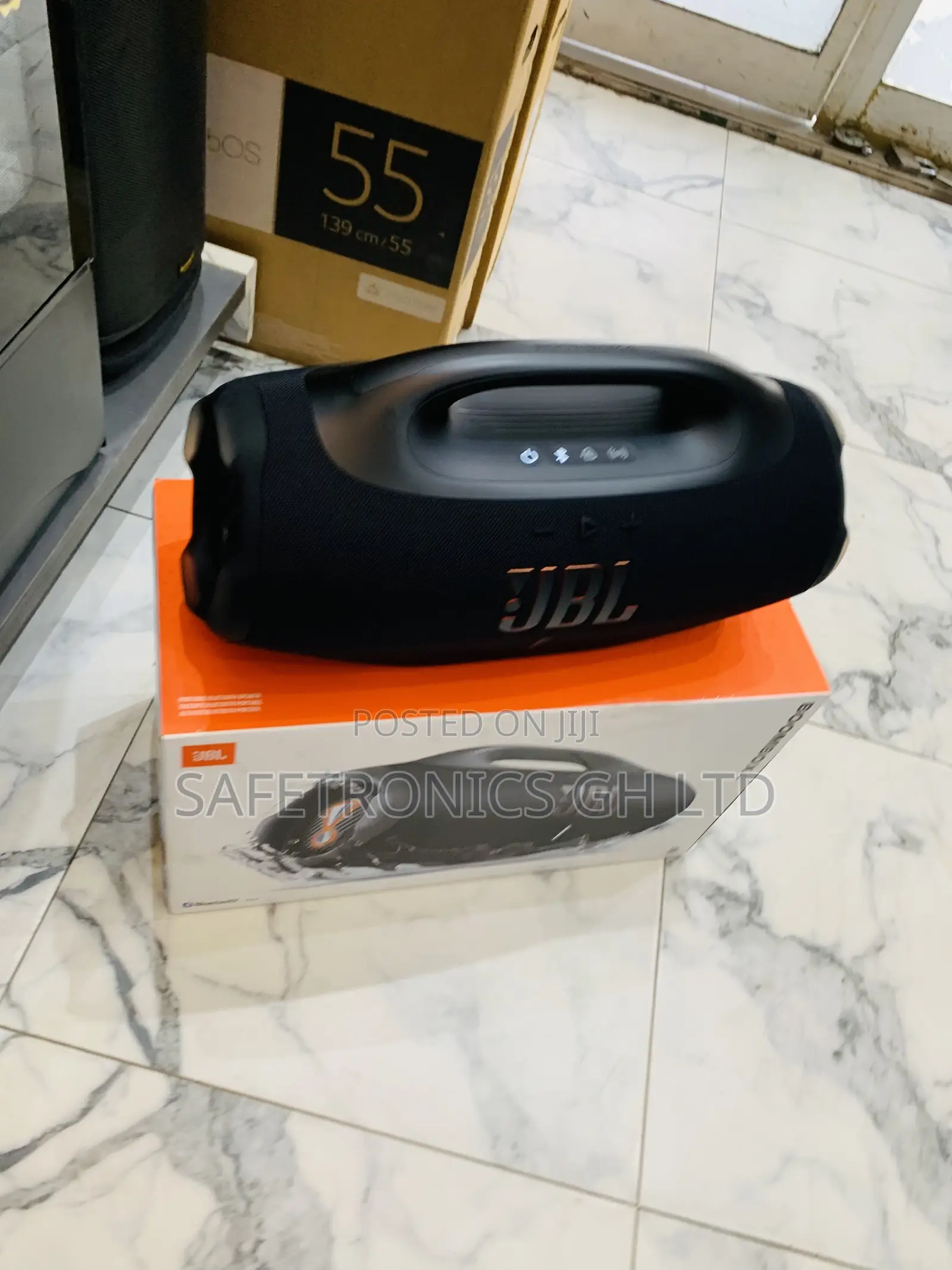 Top Notch JBL Boombox 4 Portable Waterproof Bluetooth Speaker