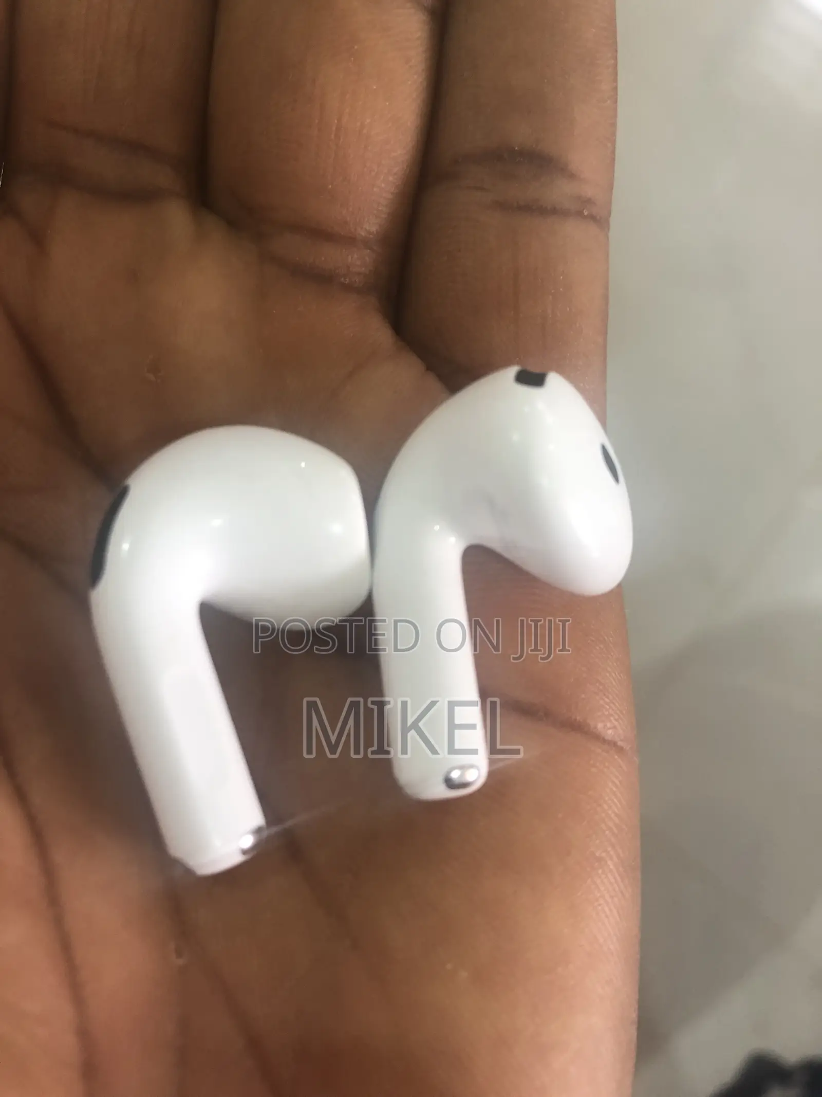 Slightly Used Apple AirPod (4 -ANC Original Apple, Not Copy)