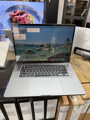 Laptop Apple MacBook Pro 2019 16GB Intel Core i9 SSD 1T