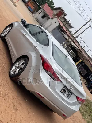 Hyundai Elantra 2015 Silver