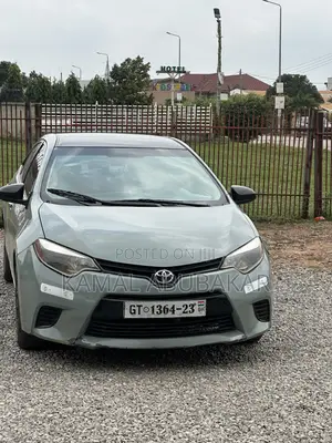 Toyota Corolla LE 4dr Sedan (1.8L 4cyl CVT) 2015 Gray