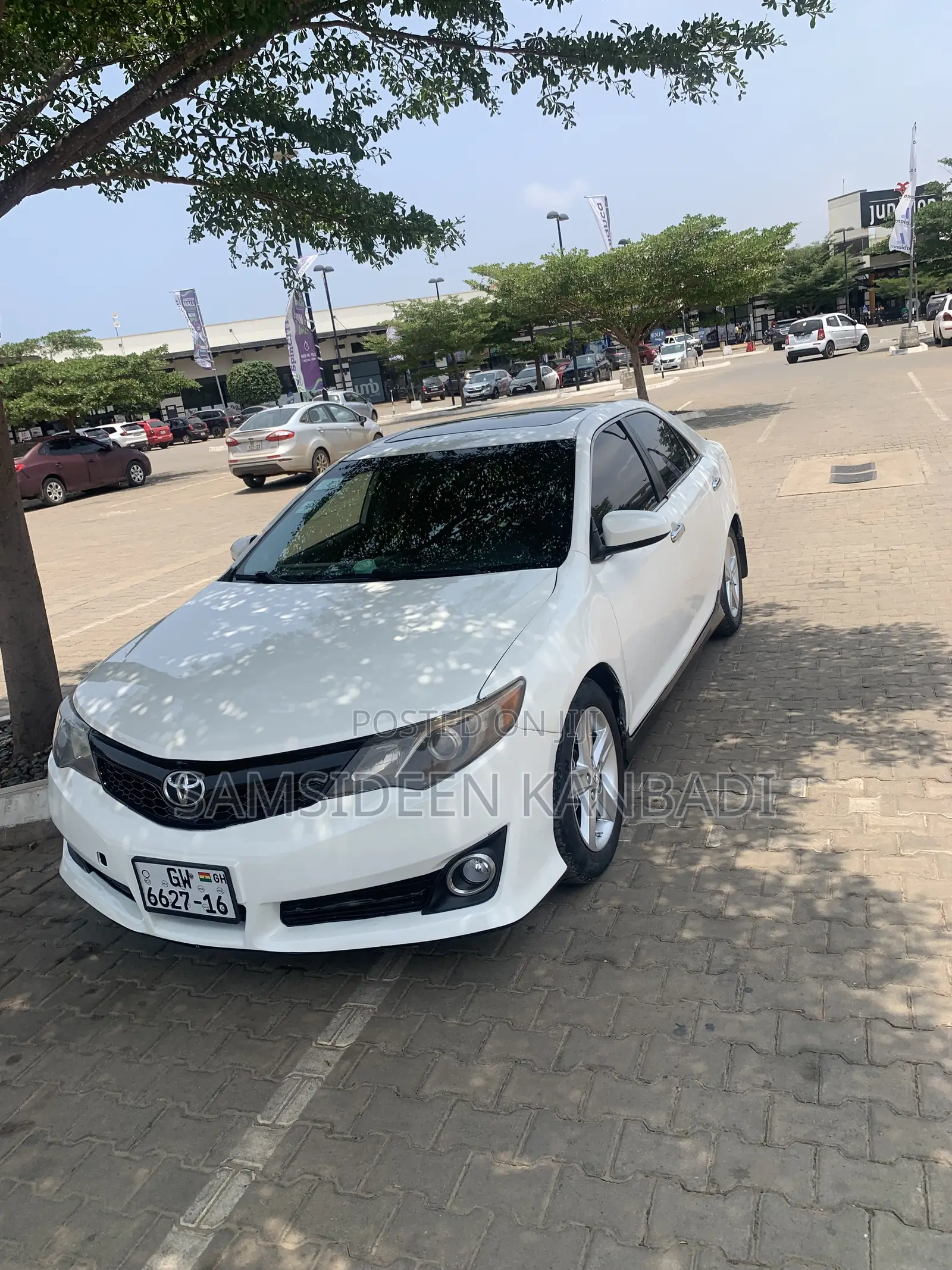 Toyota Camry 2014 White