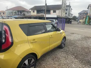 Kia Soul 2016 Yellow