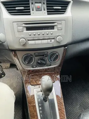 Nissan Sentra FE+ S 4dr Sedan (1.8L 4cyl CVT) 2014 Silver