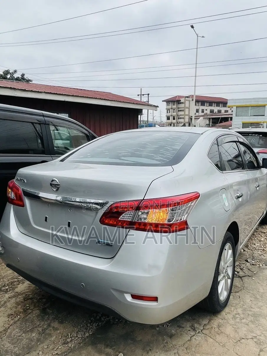 Nissan Sentra FE+ S 4dr Sedan (1.8L 4cyl CVT) 2014 Silver