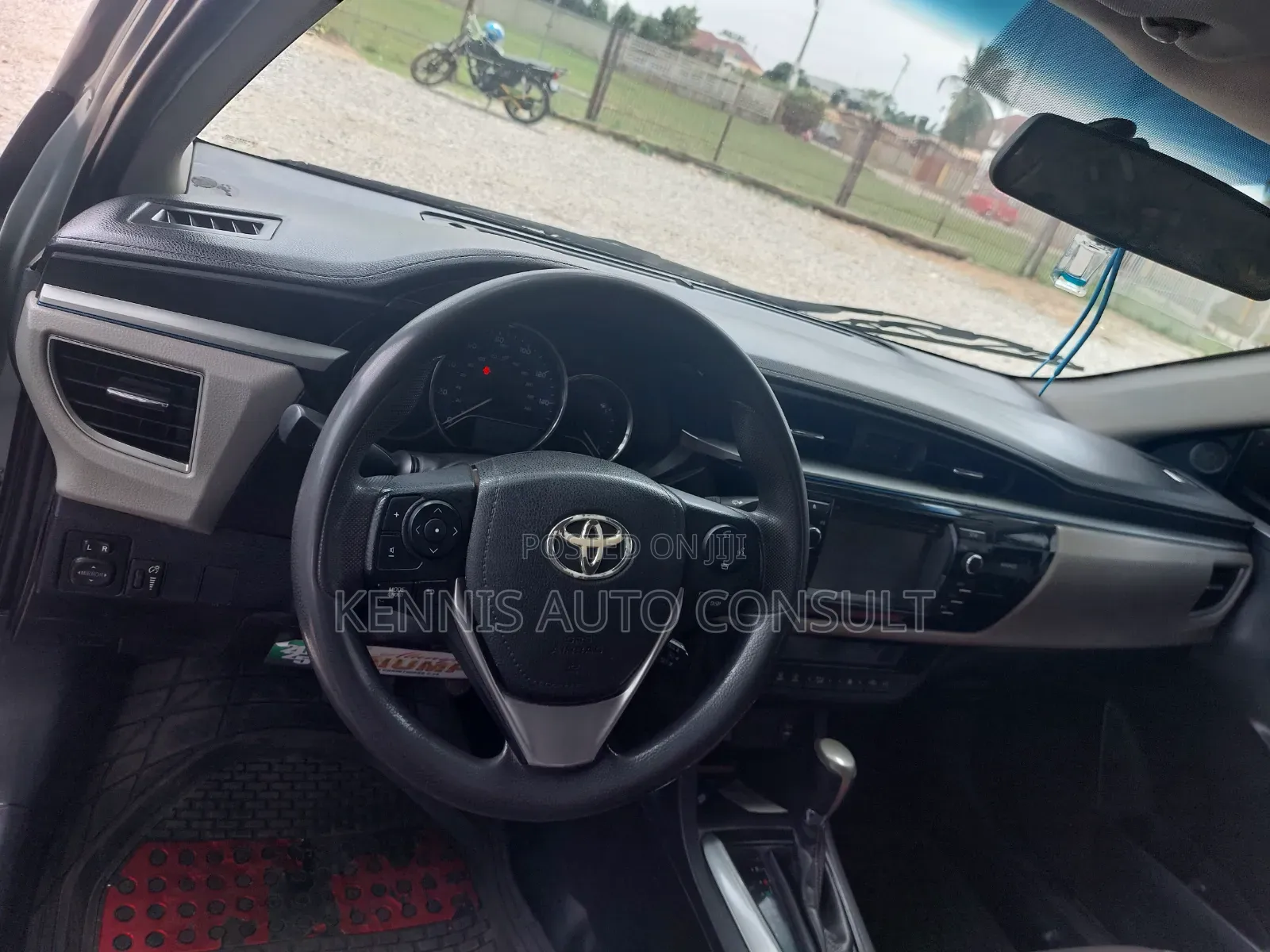 Toyota Corolla 2015 Gray