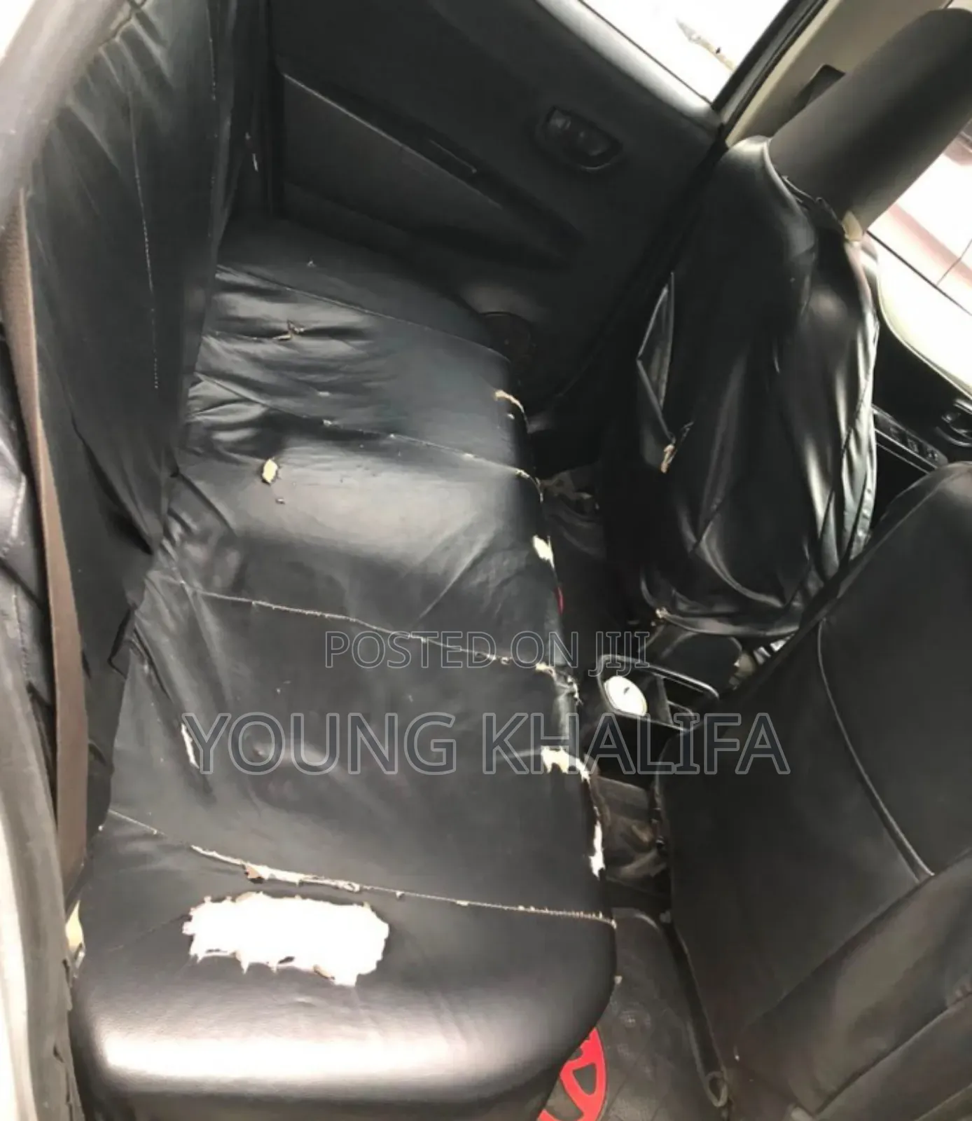 Toyota Vitz 2012 Silver