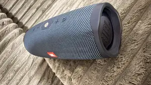 JBL Charge Essential 2