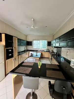 5bdrm House in Adjiriganor for sale