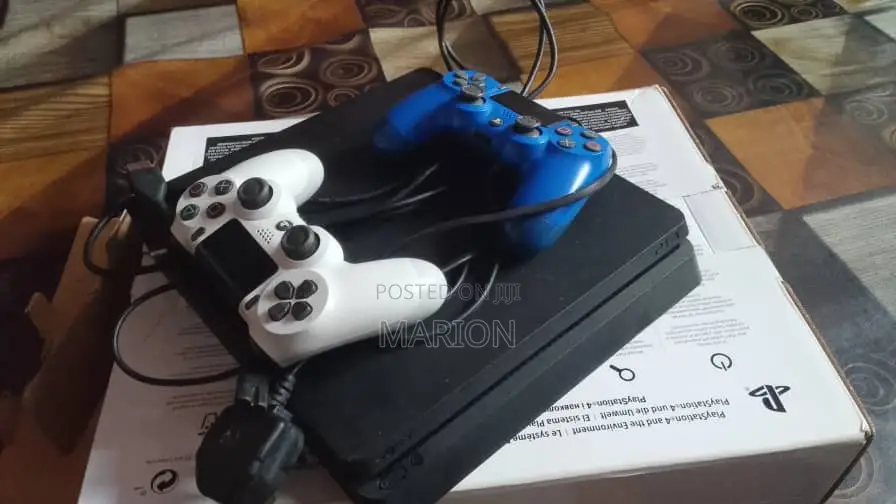 Sony Play Station 4