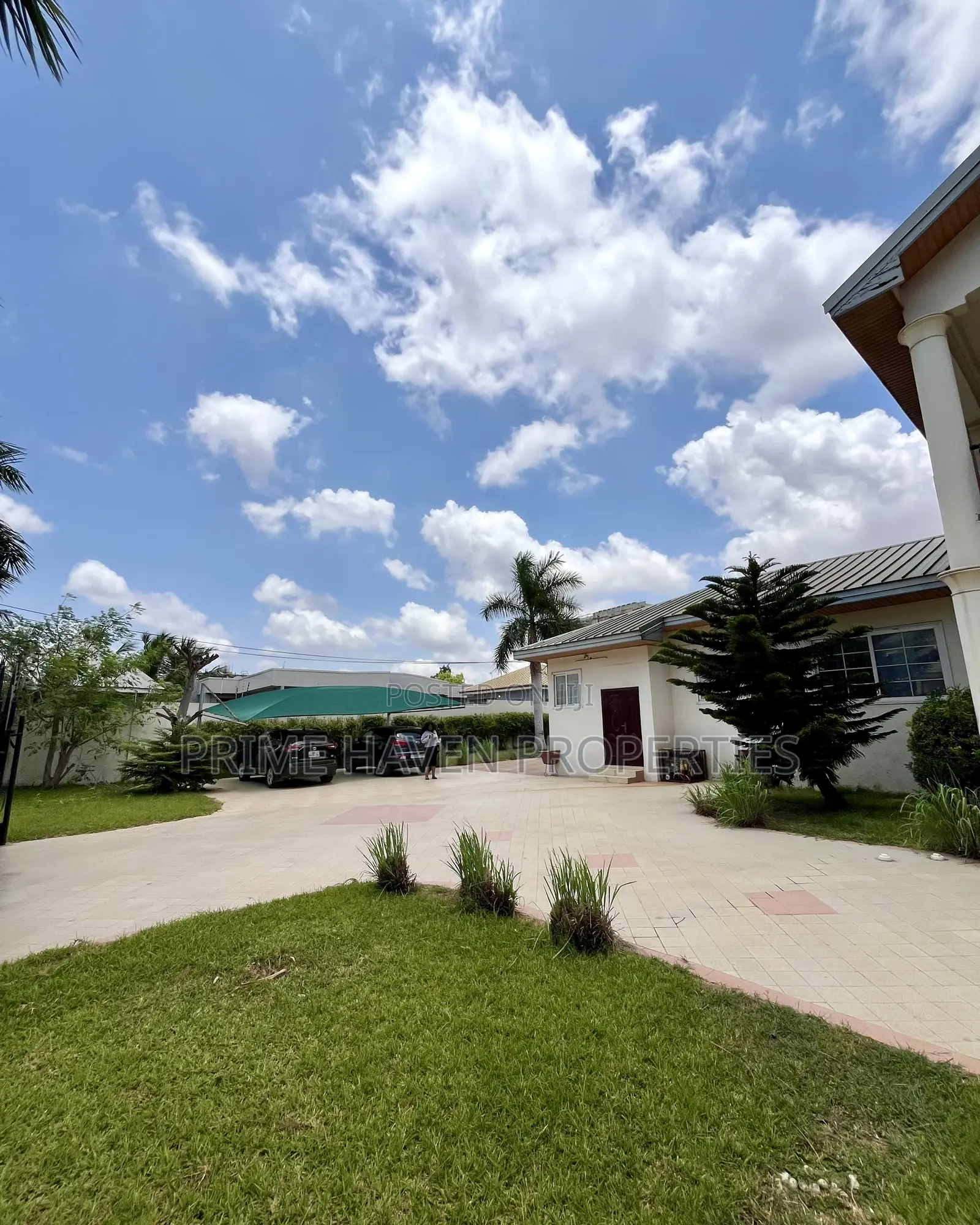 5bdrm House in Adjiriganor for sale