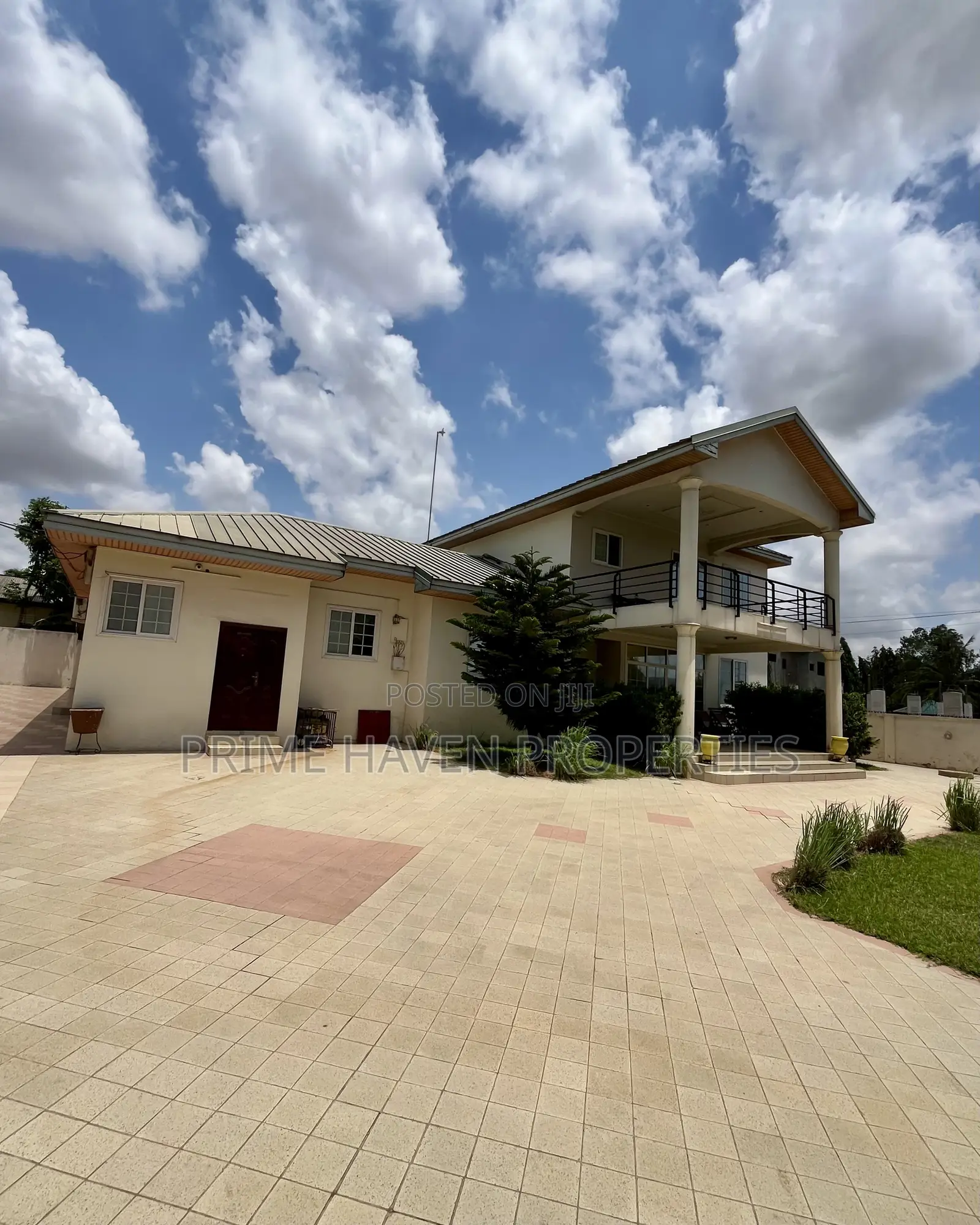 5bdrm House in Adjiriganor for sale